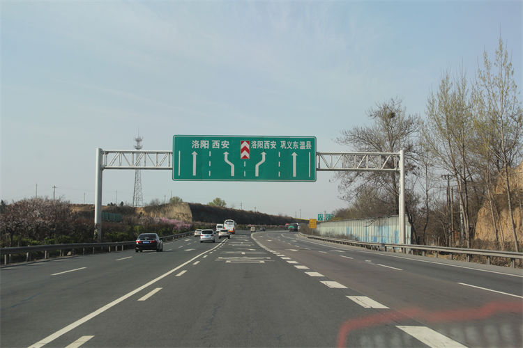 龍門(mén)架